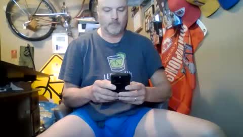 Snapshot of aboringguy chatting on 02/02/26, 03:44 aboringguy online show from 02/02/26, 03:44