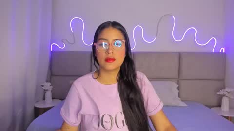 Snapshot of abriill_2 chatting on 03/10/26, 02:38 ABRIL online show from 03/10/26, 02:38