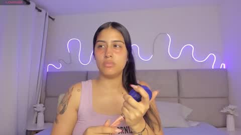 Snapshot of abriill_2 chatting on 03/17/26, 03:11 ABRIL online show from 03/17/26, 03:11
