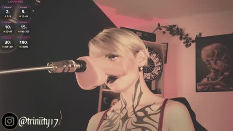 Snapshot of abril__colen chatting on 12/05/24, 06:11 April online show from 12/05/24, 06:11