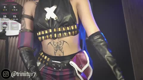 Snapshot of abril__colen chatting on 12/23/24, 05:22 April online show from 12/23/24, 05:22