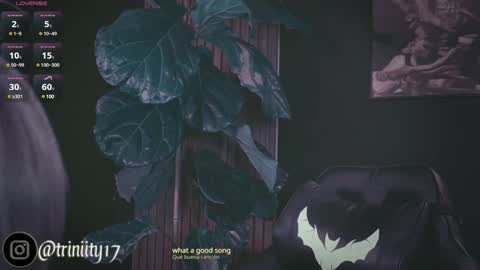 Snapshot of abril__colen chatting on 01/26/25, 11:18 April online show from 01/26/25, 11:18