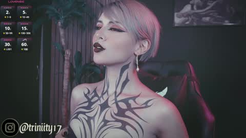 Snapshot of abril__colen chatting on 01/29/25, 04:19 April online show from 01/29/25, 04:19