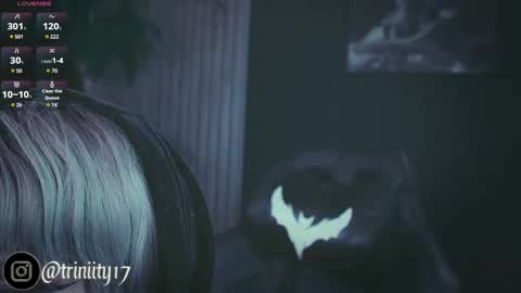 Snapshot of abril__colen chatting on 02/10/25, 06:35 April online show from 02/10/25, 06:35