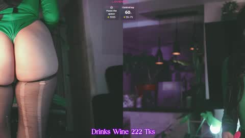 Snapshot of abril__colen chatting on 04/03/26, 03:59 April online show from 04/03/26, 03:59