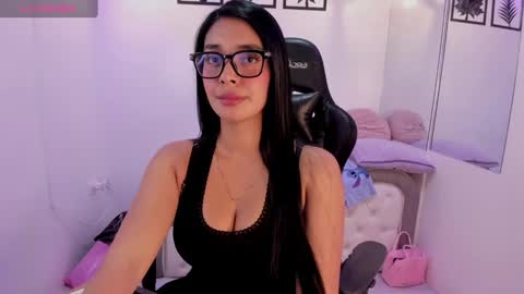 Snapshot of abril__ws chatting on 09/15/25, 01:55 Abril online show from 09/15/25, 01:55