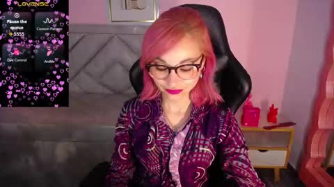 abril_ch_ online show from 02/21/26, 12:17