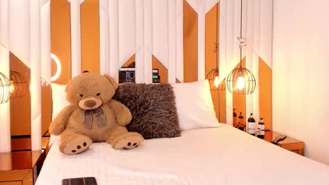 Snapshot of abril_cooper11 chatting on 12/02/25, 08:26 abril_cooper11 online show from 12/02/25, 08:26