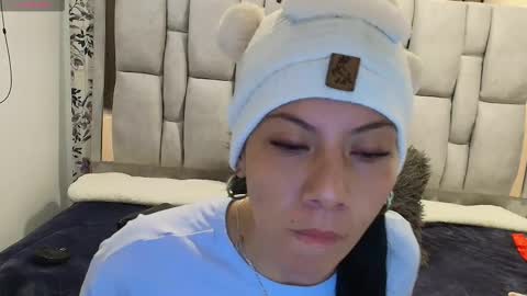 Snapshot of abril_fox__ chatting on 03/17/26, 12:19 Abril Fox online show from 03/17/26, 12:19