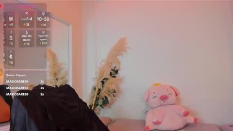 Snapshot of abril_jones10 chatting on 12/28/24, 01:08 Abril jones online show from 12/28/24, 01:08