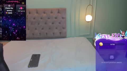 Snapshot of abril_jones10 chatting on 12/31/24, 10:15 Abril jones online show from 12/31/24, 10:15