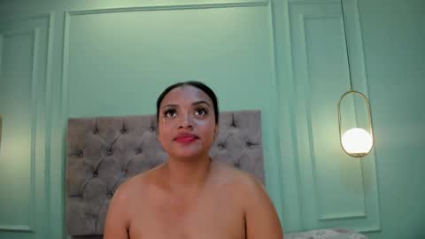 Snapshot of abril_jones10 chatting on 01/22/25, 11:43 Abril jones online show from 01/22/25, 11:43