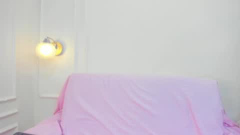 Snapshot of abril_jones10 chatting on 02/13/25, 04:43 Abril jones online show from 02/13/25, 04:43