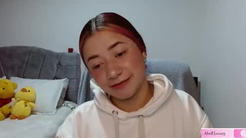 Snapshot of abril_lovee2 chatting on 02/06/25, 04:36 Abril online show from 02/06/25, 04:36