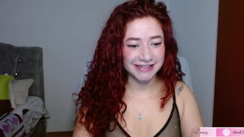 Snapshot of abril_lovee2 chatting on 03/29/26, 03:45 Abril online show from 03/29/26, 03:45
