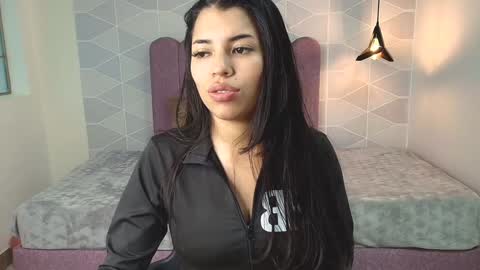 ABRIL MATTHEWS online show from 12/21/24, 04:57