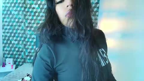 ABRIL MATTHEWS online show from 02/05/25, 12:06