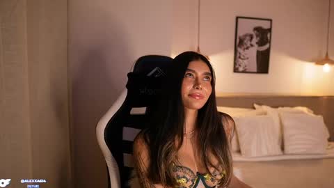 Snapshot of abril_w18 chatting on 05/16/26, 10:41 My name is Alexa. Please say hello I like to chat with you. If you have requests please use tip online show from 05/16/26, 10:41