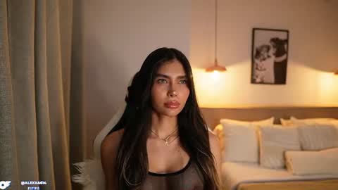 Snapshot of abril_w18 chatting on 06/12/26, 10:08 My name is Alexa. Please say hello I like to chat with you. If you have requests please use tip online show from 06/12/26, 10:08