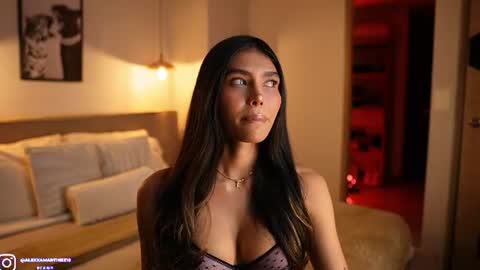 Snapshot of abril_w18 chatting on 06/14/26, 09:39 My name is Alexa. Please say hello I like to chat with you. If you have requests please use tip online show from 06/14/26, 09:39