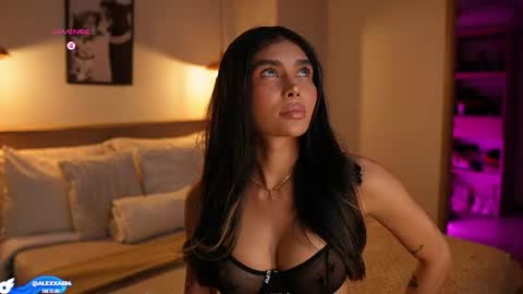 Snapshot of abril_w18 chatting on 06/15/26, 10:01 My name is Alexa. Please say hello I like to chat with you. If you have requests please use tip online show from 06/15/26, 10:01
