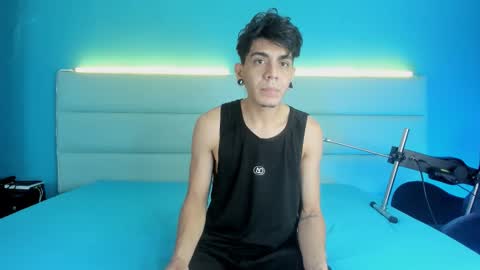 Abril and Julian online show from 02/23/26, 11:51