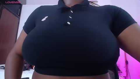 Snapshot of abrilbanks chatting on 09/11/25, 12:38 ABRIL online show from 09/11/25, 12:38