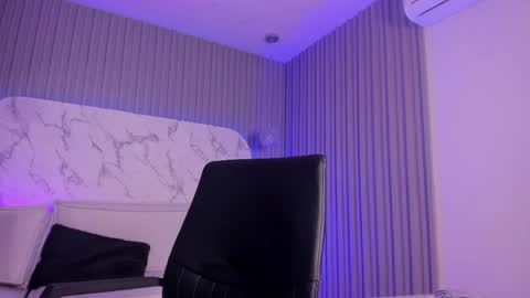 Snapshot of abrilbloom_ chatting on 06/05/26, 06:52 abril online show from 06/05/26, 06:52