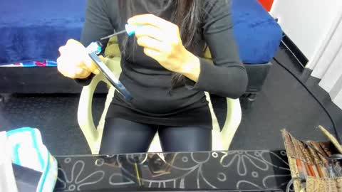 Snapshot of abrillee1 chatting on 01/15/25, 07:44 ABRIL online show from 01/15/25, 07:44