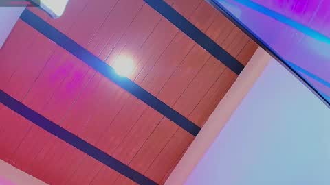 Abril online show from 04/17/26, 12:13