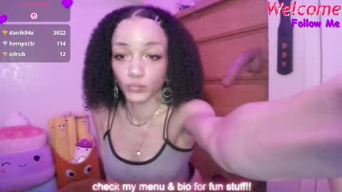 Snapshot of abruisedpeach chatting on 01/06/26, 03:54 Peach online show from 01/06/26, 03:54