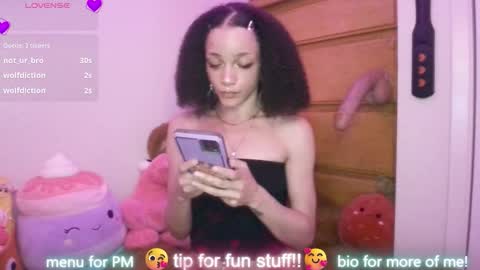 Snapshot of abruisedpeach chatting on 03/05/26, 04:30 Peach online show from 03/05/26, 04:30