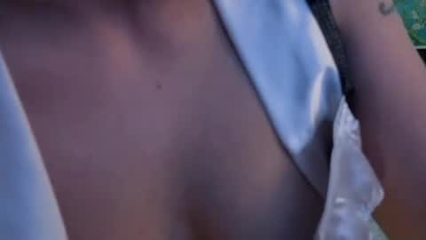 Absenta vert online show from 07/13/26, 12:13