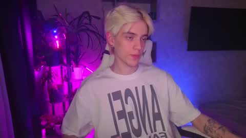 Nick online show from 12/05/25, 01:52