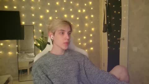 Snapshot of abslut chatting on 02/04/26, 03:07 Nick online show from 02/04/26, 03:07