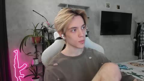 Snapshot of abslut chatting on 03/16/26, 11:25 Nick online show from 03/16/26, 11:25