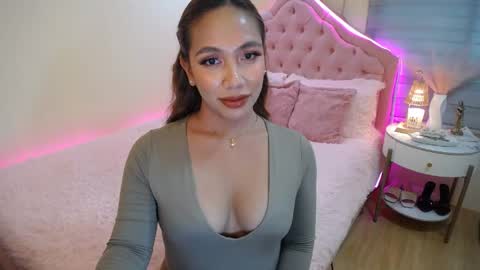 Snapshot of absolutely_gurjuice69 chatting on 04/24/26, 04:37 Hope online show from 04/24/26, 04:37