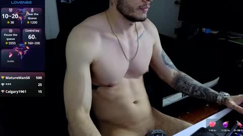 Snapshot of acedksr chatting on 12/27/24, 10:23 acedksr online show from 12/27/24, 10:23