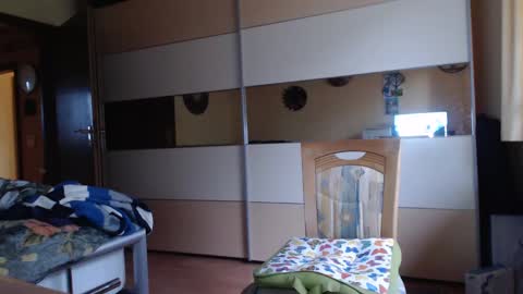 Snapshot of ach471 chatting on 01/02/25, 07:55 ach471 online show from 01/02/25, 07:55