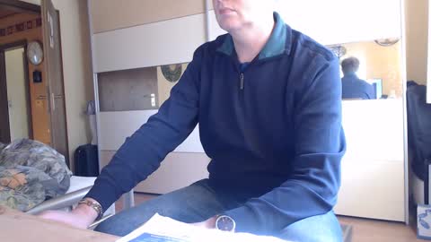 Snapshot of ach471 chatting on 01/31/25, 09:59 ach471 online show from 01/31/25, 09:59