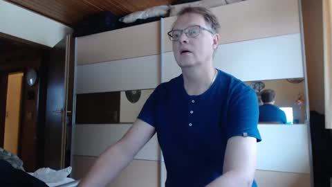 Snapshot of ach471 chatting on 02/12/25, 08:06 ach471 online show from 02/12/25, 08:06