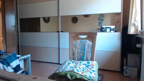 Snapshot of ach471 chatting on 03/05/25, 07:27 ach471 online show from 03/05/25, 07:27