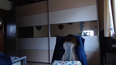 Snapshot of ach471 chatting on 03/10/25, 06:05 ach471 online show from 03/10/25, 06:05