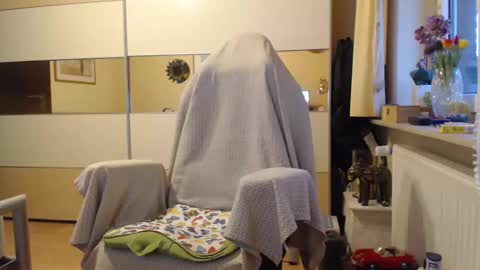 Snapshot of ach471 chatting on 10/05/25, 05:39 ach471 online show from 10/05/25, 05:39