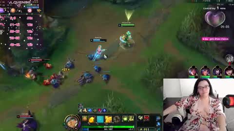 AChubbyGummy online show from 10/04/25, 10:08