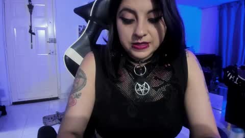 Snapshot of acid_alice666 chatting on 10/01/25, 03:23 Alice online show from 10/01/25, 03:23