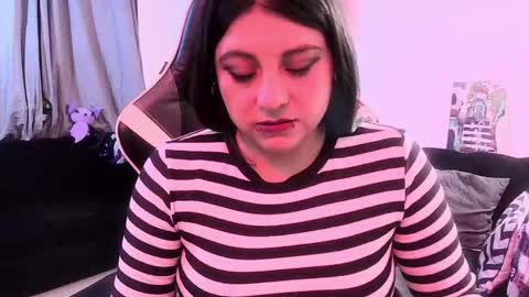 Snapshot of acid_alice666 chatting on 05/23/26, 01:33 Alice online show from 05/23/26, 01:33