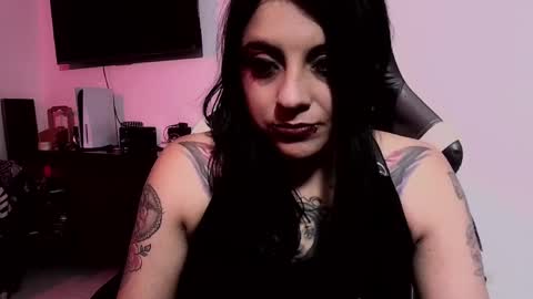 Snapshot of acid_alice666 chatting on 05/27/26, 02:19 Alice online show from 05/27/26, 02:19
