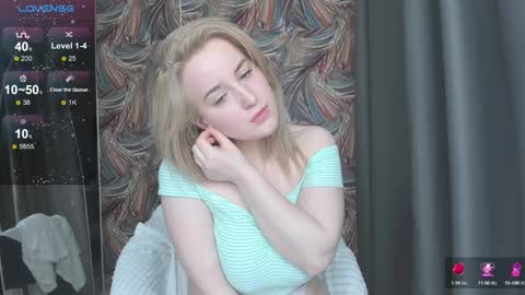 Anna FANSLY yesacid online show from 12/09/24, 05:07