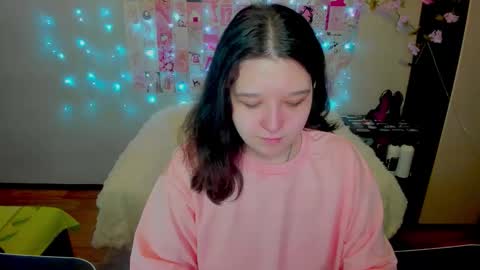 Kate online show from 03/21/26, 12:15